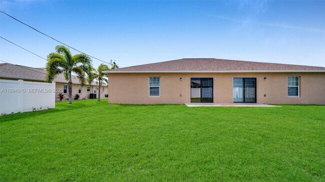 Building Photo - 1417 Academy Blvd