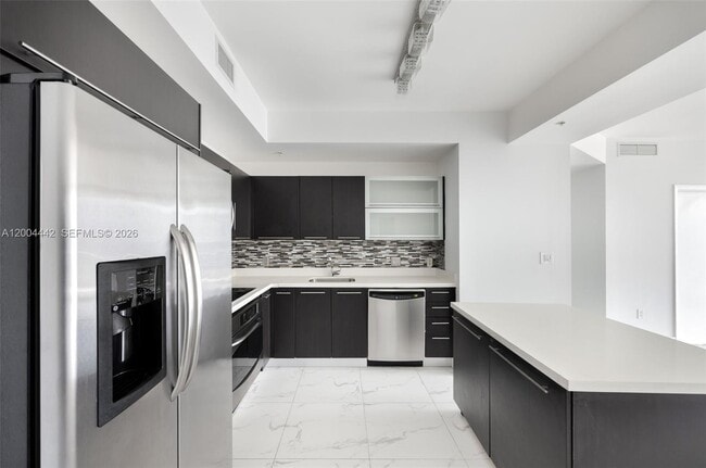 Building Photo - 90 SW 3rd St