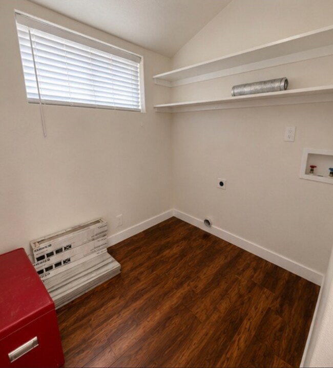 Building Photo - 17450 CO-14