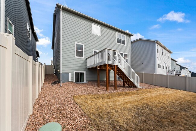 Building Photo - 5204 Roundhouse Dr
