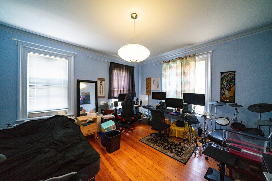Building Photo - 56 Alleghany St