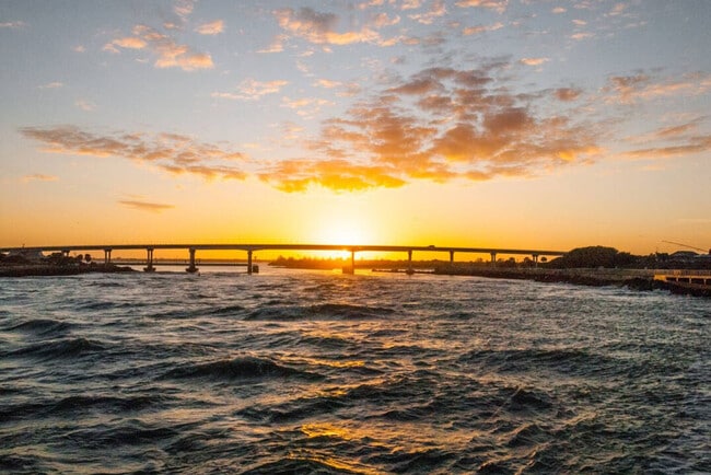 Building Photo - 1109 Seminole Dr