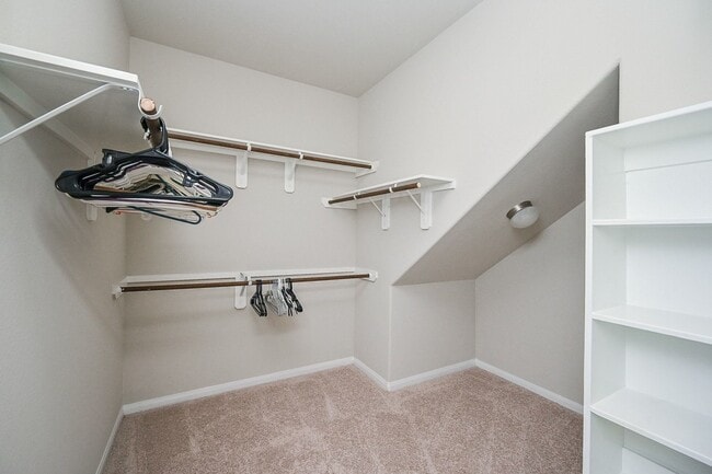 Building Photo - 2710 Hoffman Ln