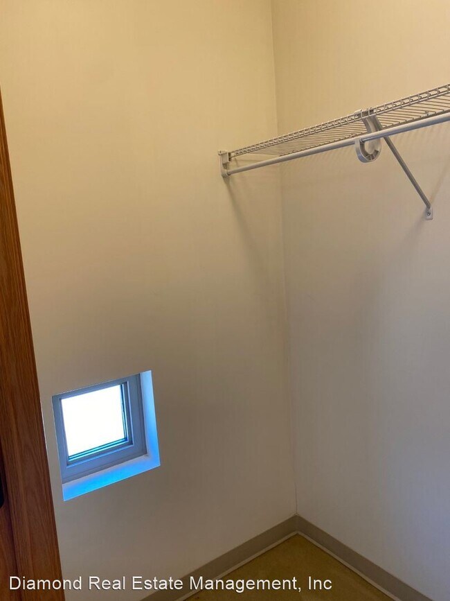 Building Photo - 1 br, 1 bath Apartment - 1000 SUNSET 1000 ...