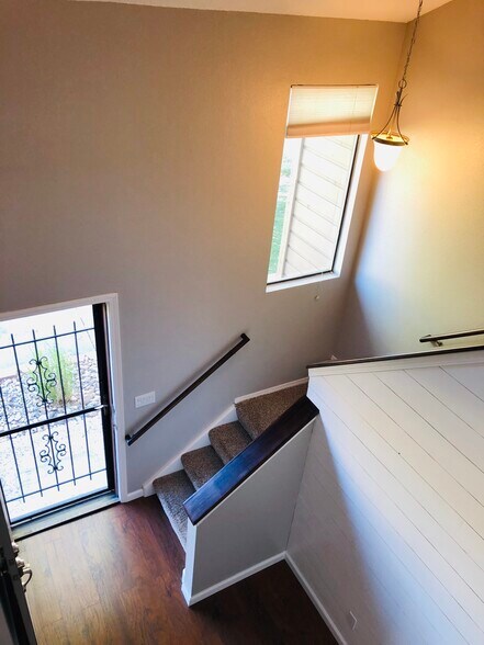 Entry/Staircase to upstairs - 422 Wright St