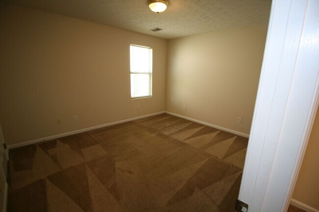 Building Photo - Single Family Home in the Hamburg Area         20260504