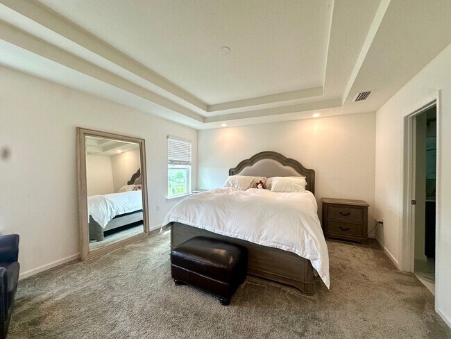 Building Photo - Spacious Home in Growing Area!