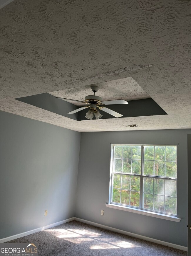 Building Photo - 506 Rosewood Cir