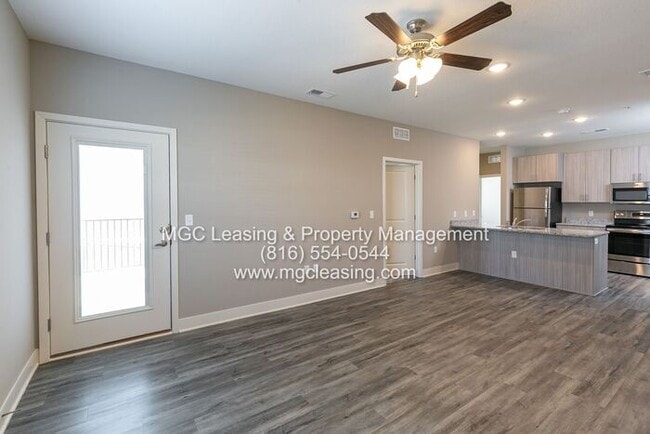 Building Photo - Welcome to Brighton Crossing apartments — ...