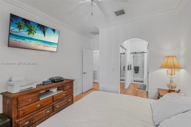 Building Photo - 2712 SW 120th Terrace