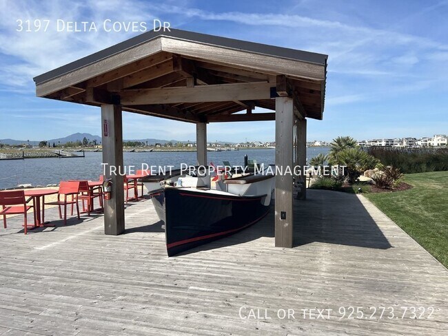 Building Photo - Gorgeous 5 Bed, 3 Bath in Highly Desirable...