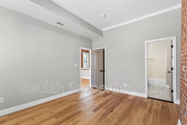 Building Photo - 1200 Allen Ave