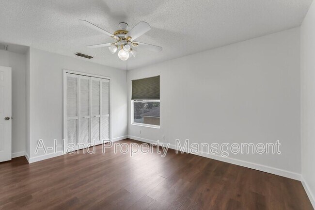 Building Photo - 1109 Needlewood Loop