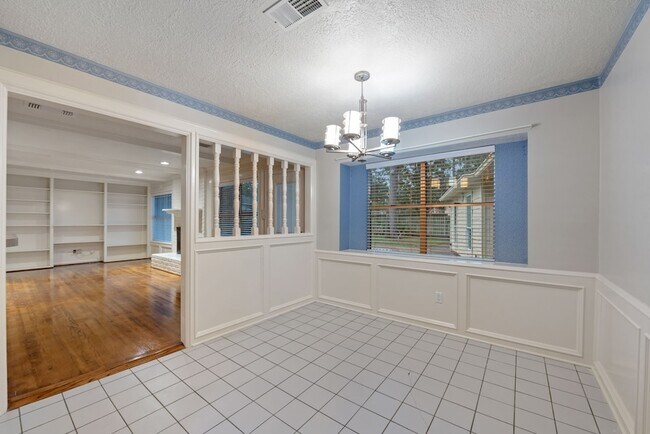 Building Photo - 9719 Godstone Ln