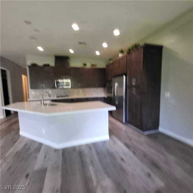 Building Photo - 365 Sapphire Rock Ave