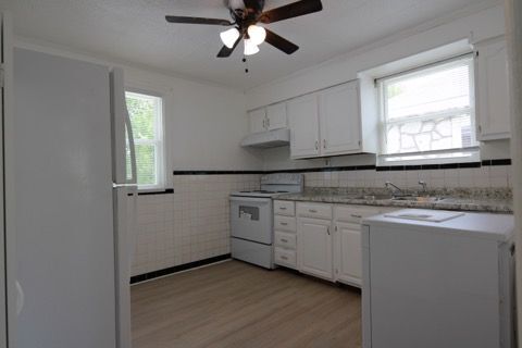 Building Photo - 7047 Lena Ave