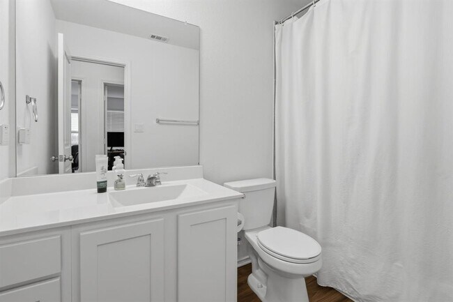 Building Photo - 129 Esparza Dr