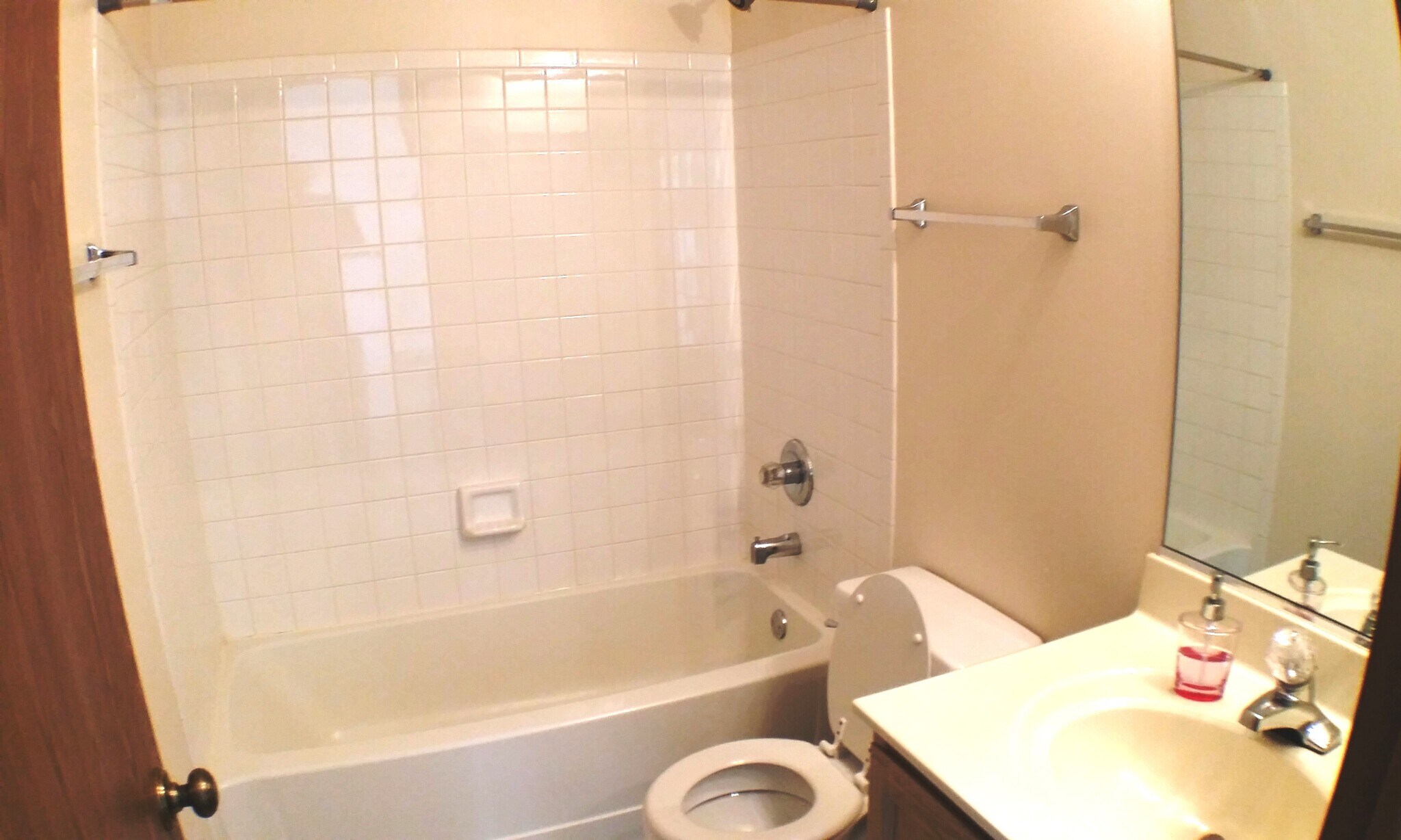 Building Photo - 1934 Heron Ave