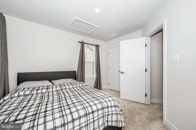 Building Photo - 324 Pemberton Park Ln
