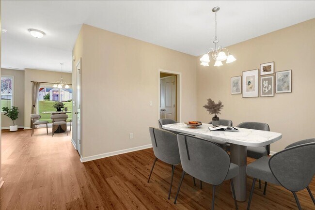 Building Photo - Updated Home with Fenced Yard in Massey Preserve