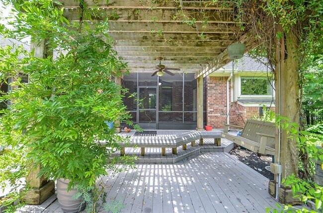 Building Photo - 7610 Breezeway Bend Ln