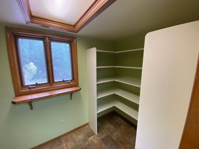 Building Photo - Wonderful Unfurnished 3 Bed 3 Bath Home ou...