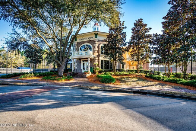 Building Photo - 1042 Southern Hills Dr