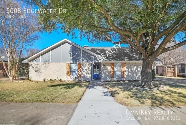 Primary Photo - 5008 Edgewater Dr