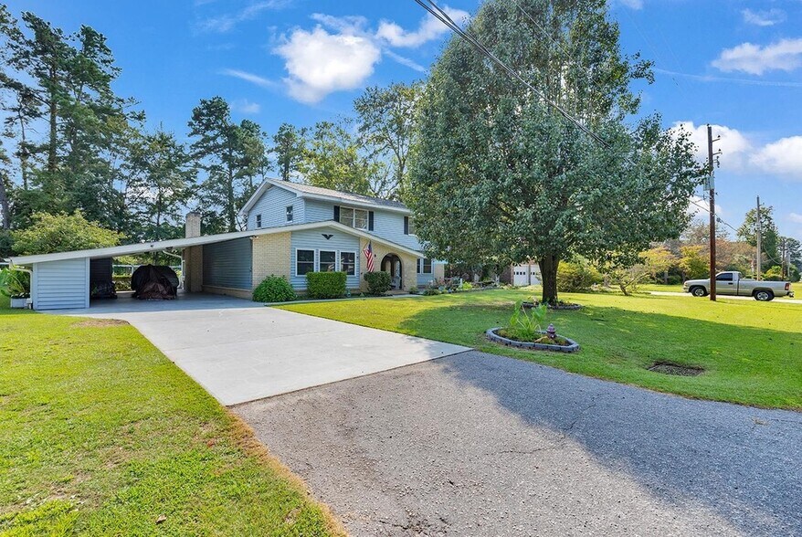 Front Yard and carport (before we added parking) - 118 Wofford Rd