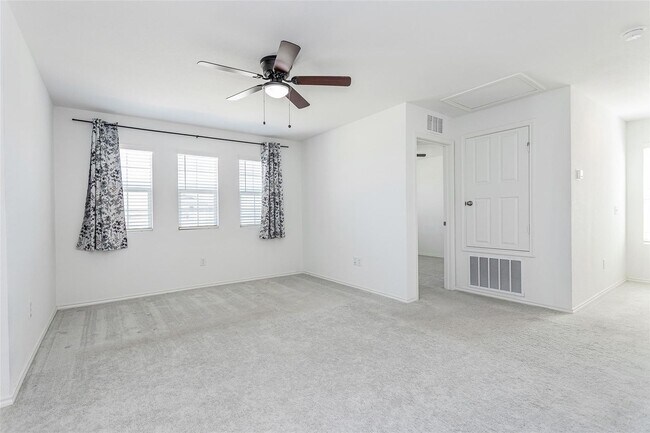 Building Photo - 2023 built Sweet Home! 4bd & 3 bth