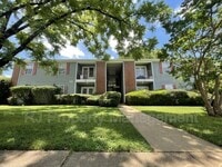 Building Photo - 3566 Bristerwood Dr