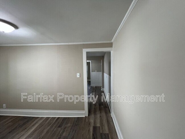 Building Photo - 2616 S Roxboro St