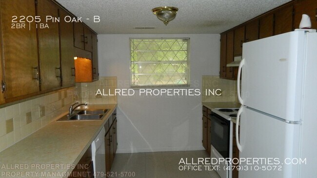 Building Photo - Springdale Duplex Available Now!