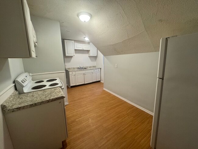 Building Photo - 6 Dudley St