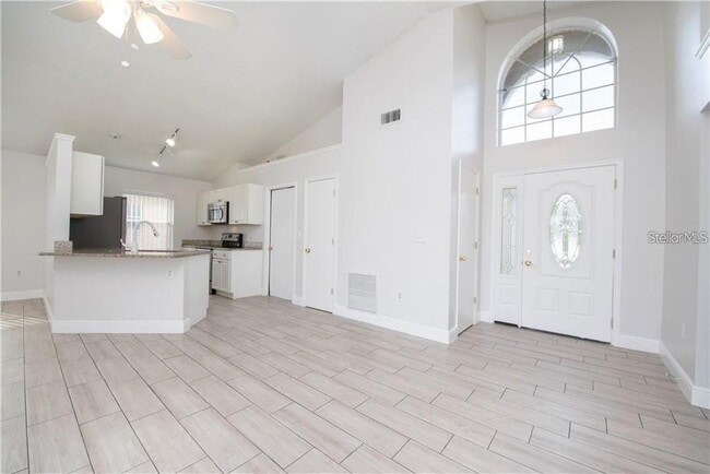 Building Photo - 1713 Boxeney Dr