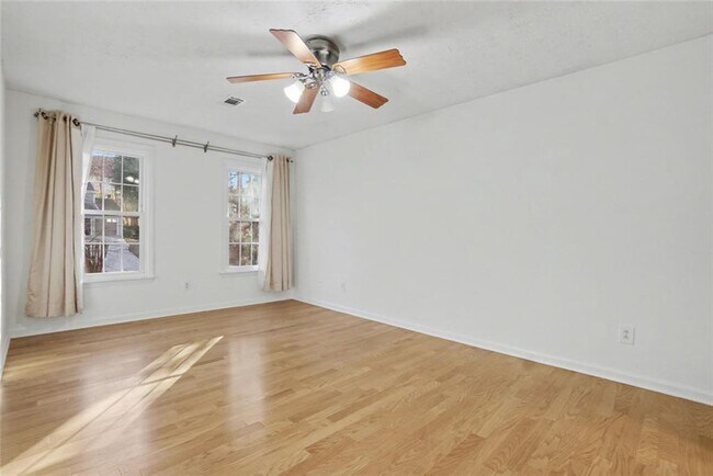 Building Photo - 4931 Heritage Trace Ct