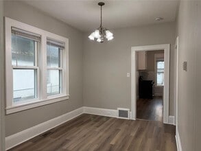Building Photo - 3023 N Queen Ave