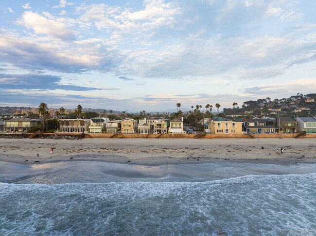 Building Photo - 2606 Ocean Front