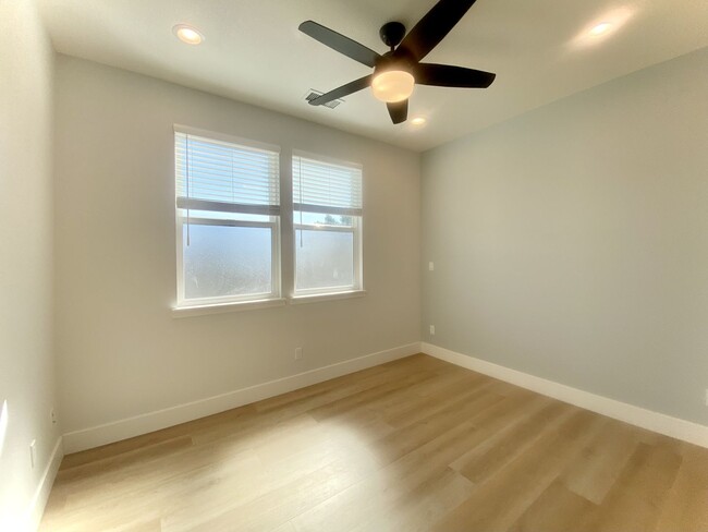 Building Photo - OPEN HOUSE SATURDAY OCT 19th FROM 1 - 3 PM...