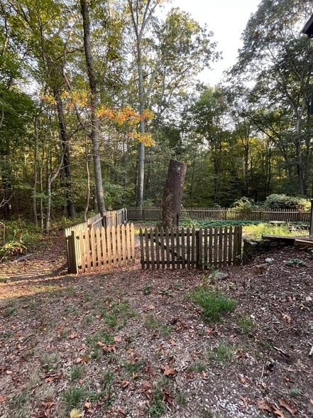 Building Photo - 103 Pequotsepos Rd