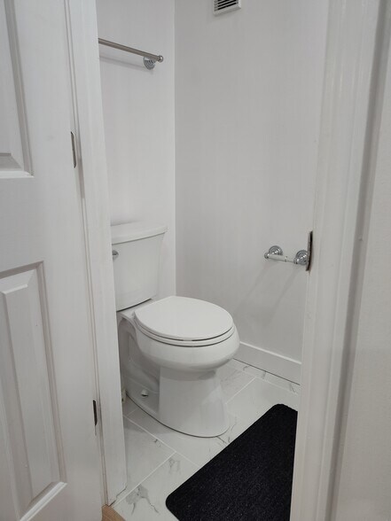 Building Photo - 1609 Deford Bailey Ave