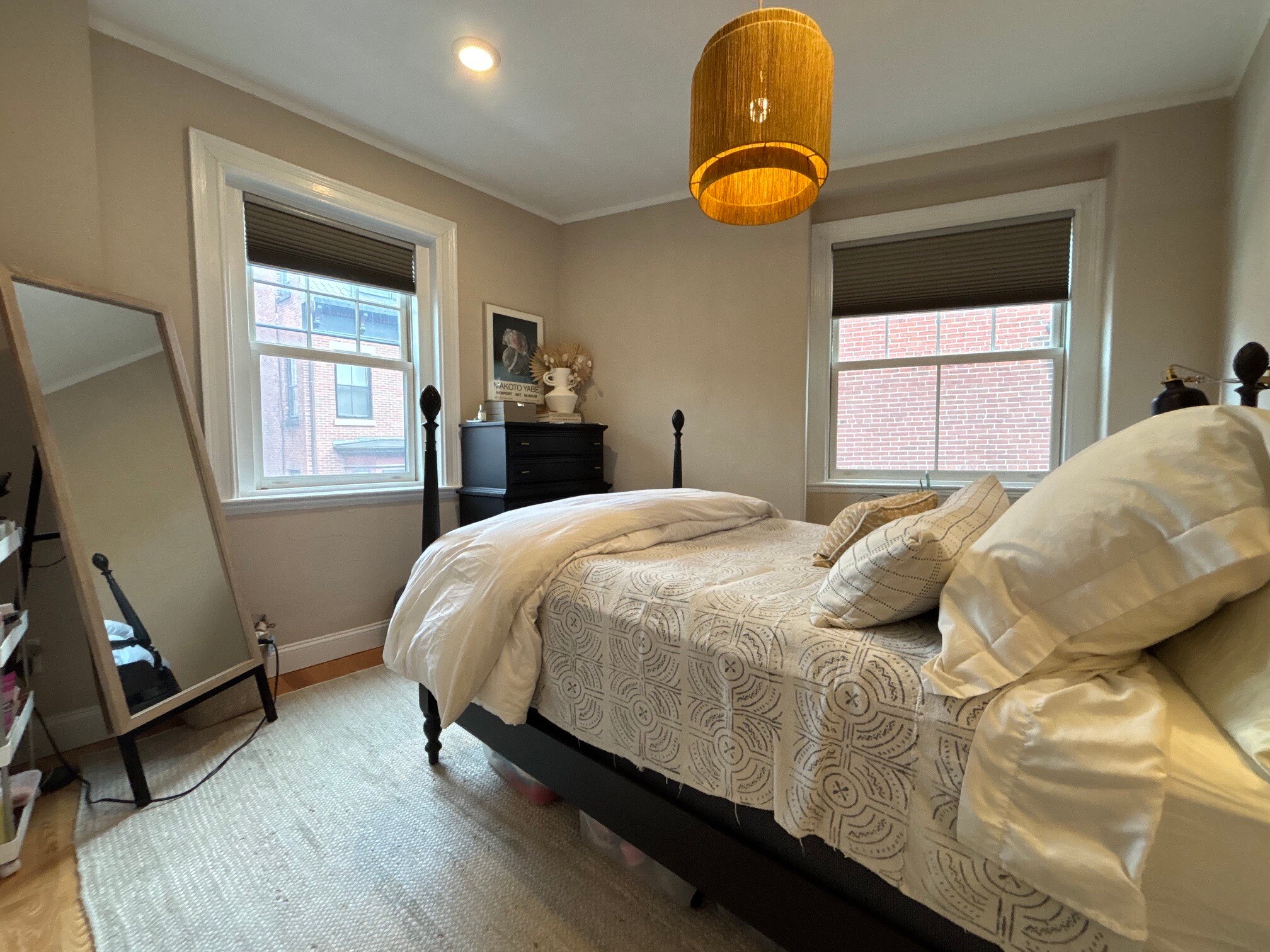 Building Photo - 92 Pinckney St