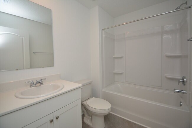 Building Photo - 344 Redbud Rd
