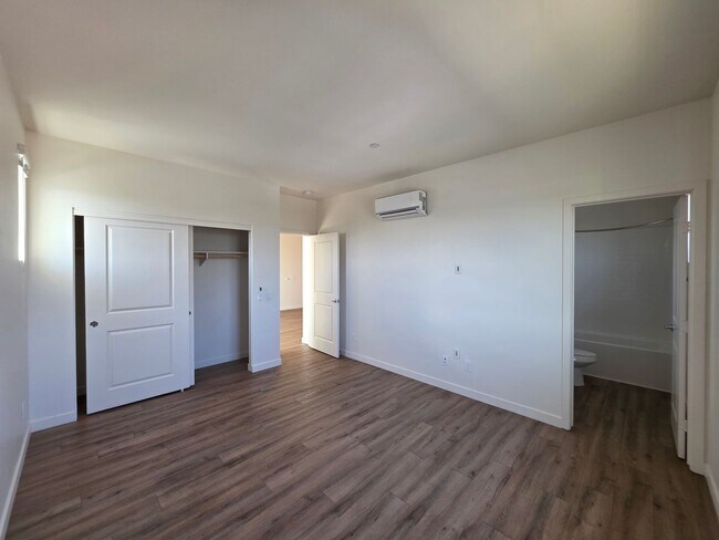 Interior Photo - Vista Palmera