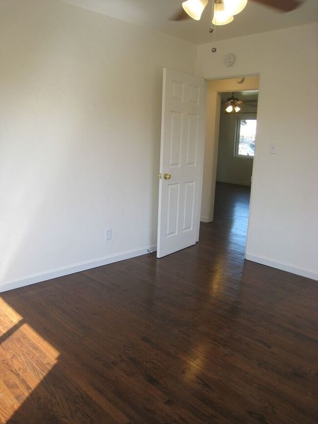 Building Photo - Beautiful La Mesa home w/ huge yard & garage
