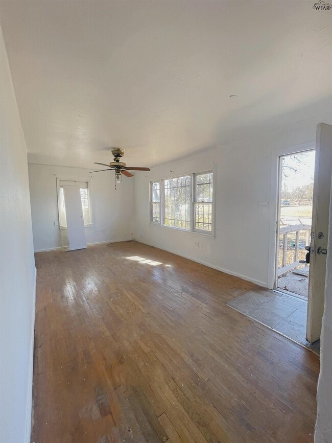 Building Photo - 1505 Smith St