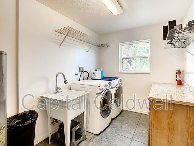 Building Photo - 4838 Grandview Ave
