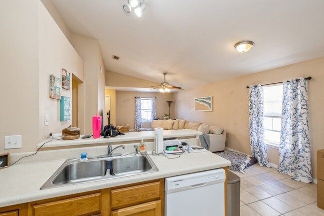 Building Photo - 7451 Harvest Village Ct