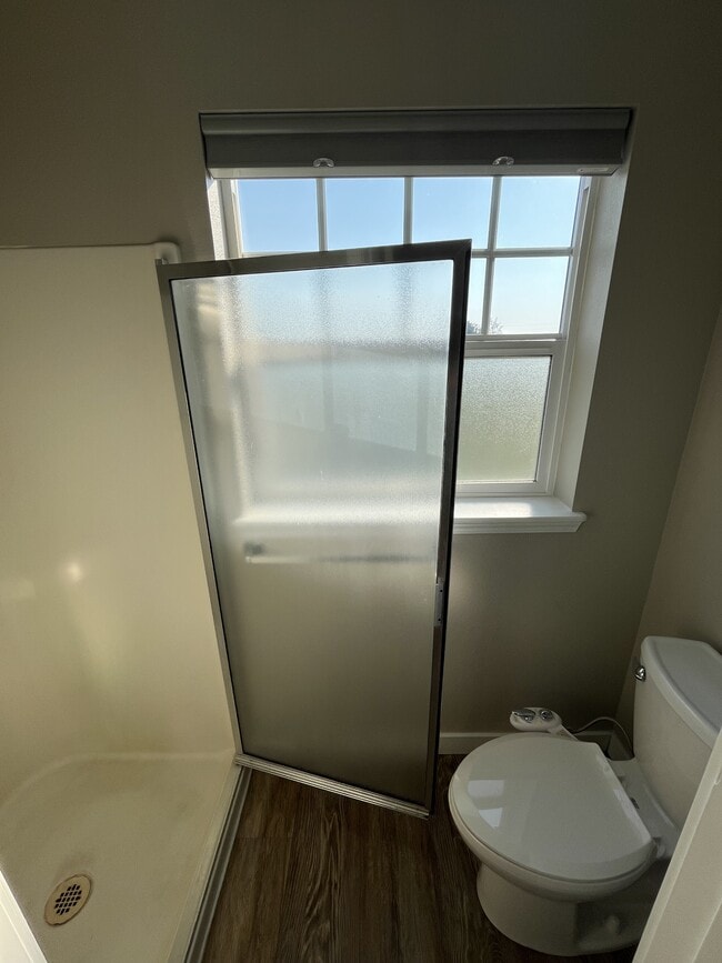 Building Photo - 1341 Colony Ct