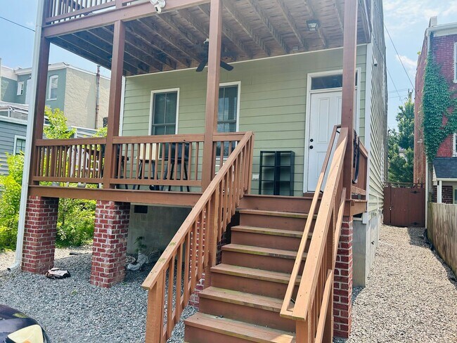 Building Photo - 2310 Venable St